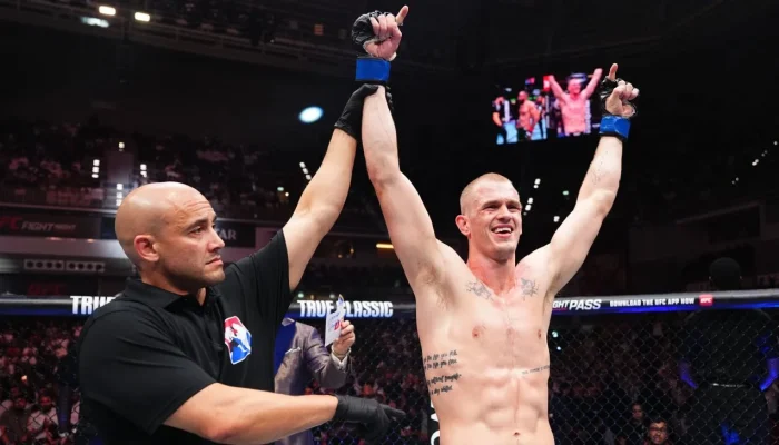 Ian Garry domina Belal Muhammad no UFC Qatar e se aproxima de disputa de cinturão dos Meio-médios