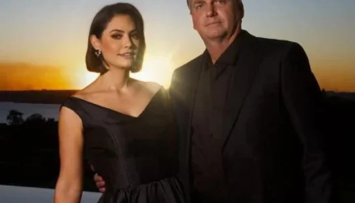 Moraes autoriza visita de Michelle a Bolsonaro na PF, mas filhos de Jair precisam ser listados para autorização