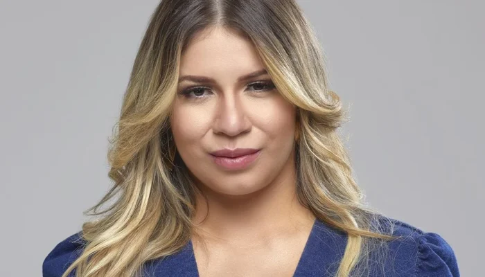 Fotos inéditas de Marília Mendonça em prova de roupa para clipe 'Esqueça-me Se For Capaz' emocionam fãs