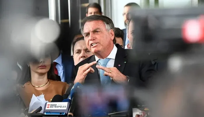 Visitas Autorizadas para Bolsonaro na PF: Filhos, Michelle e Equipe Médica Têm Acesso Liberado Pelo STF