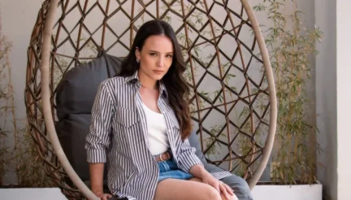 Larissa Manoela abre o jogo sobre afastamento dos pais e ruptura: "Não contei nem 1% do que passei"