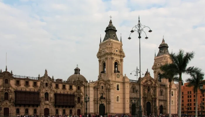 Lima se Torna o Novo Destino Favorito dos Brasileiros: Final da Libertadores e Riquezas Culturais Atraem Multidões em 2025