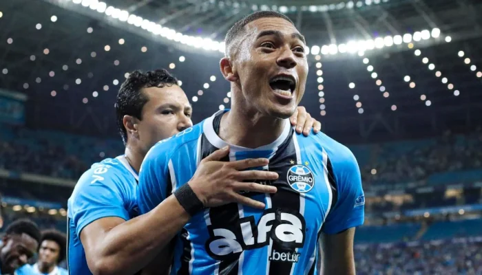 Virada do Grêmio contra reservas do Palmeiras aumenta drama no Brasileirão e adia sonho do título antes da final da Libertadores