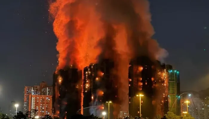 Incêndio Devasta Arranha-Céus em Hong Kong: 36 Mortos, Centenas Desaparecidas e Alerta sobre Materiais Inflamáveis