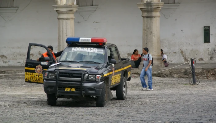Homem Acusado de Roubo é Espancado, Despido e Queimado Vivo por Multidão Revoltada na Guatemala