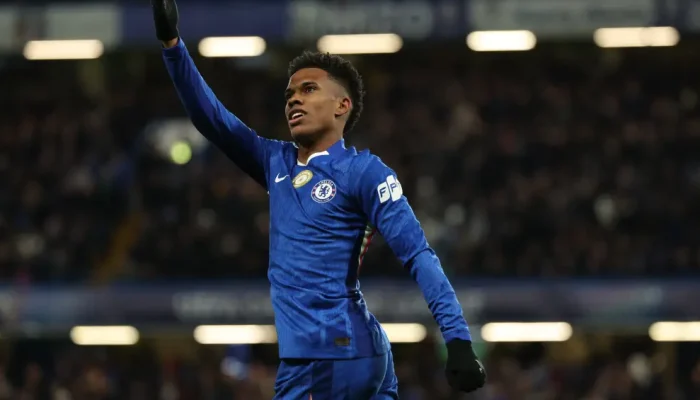 Estêvão ofusca Lamine Yamal na Champions: imprensa internacional exalta joia brasileira e lamenta que clubes espanhóis não o tenham contratado