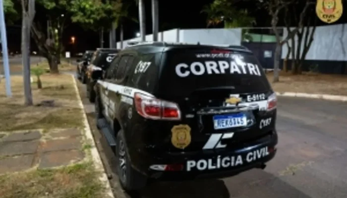 Polícia Civil do DF desarticula quadrilha de roubo de carros em Ceilândia: homem é preso com veículos e peças
