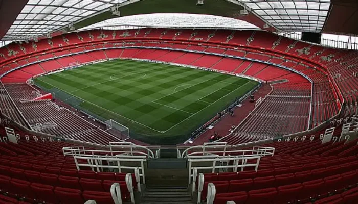 Arsenal x Bayern de Munique HOJE: Onde assistir, horário e escalações do jogão da Champions League