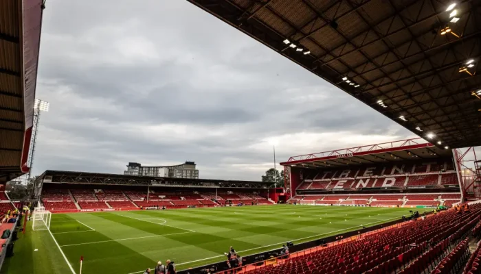 Nottingham Forest x Malmö: Onde assistir ao jogo da Liga Europa hoje, horário e escalações completas
