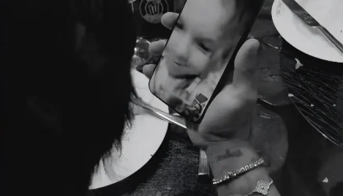 Maria Flor, filha de Zé Felipe, surpreende o pai com pergunta sobre Ana Castela durante live de Angola