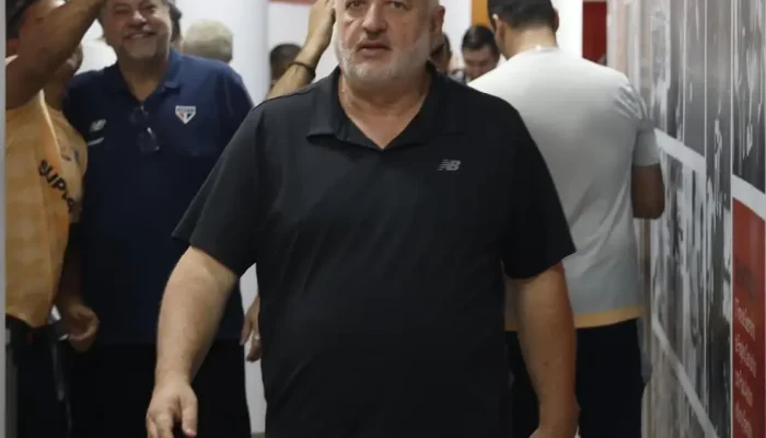 Carlos Belmonte e adjuntos deixam o futebol do São Paulo após goleada histórica para o Fluminense; Rui Costa e Muricy seguem