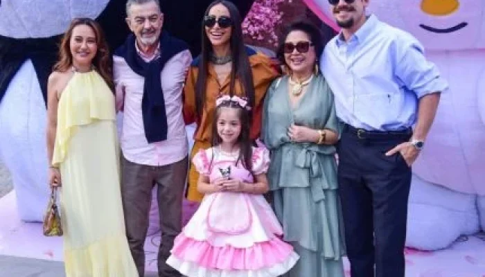 Festa de 7 Anos de Zoe, Filha de Sabrina Sato e Duda Nagle, Reúne Família em SP com Tema Hello Kitty e Doações
