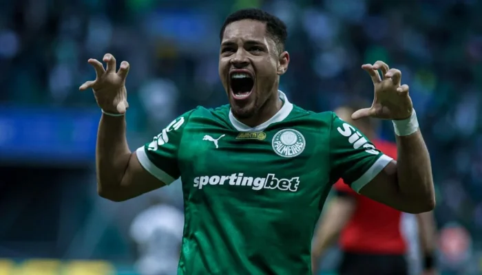 Vitor Roque busca revanche contra o Flamengo na final da Libertadores, após amargo vice em 2022