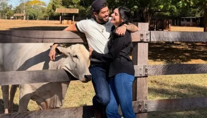 Ana Castela Declara Saudade de Zé Felipe em Meio à Viagem do Cantor para Angola; Filha Maria Flor Também Perguntou pela Artista