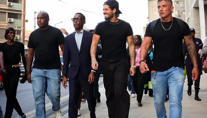 Zé Felipe emociona Angola com declaração para Ana Castela: 'Saudades da minha morena' em show histórico