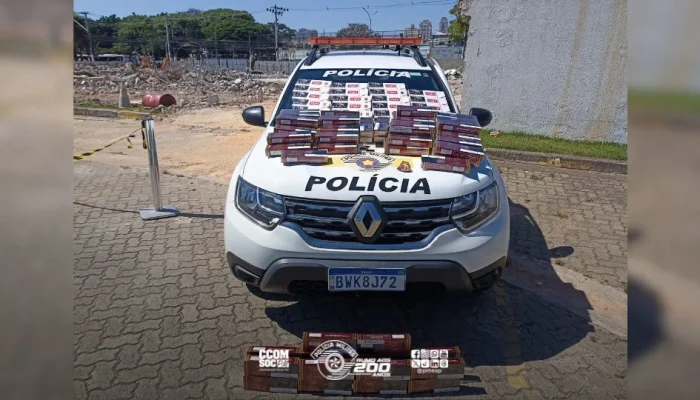 Polícia Militar Flagra Passageiro com Enorme Quantidade de Cigarros Irregulares no Terminal Barra Funda em São Paulo