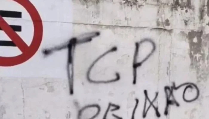 Traficante do TCP invade baile funk no Rio com fuzil e mata rival a tiros; duas pessoas ficam feridas