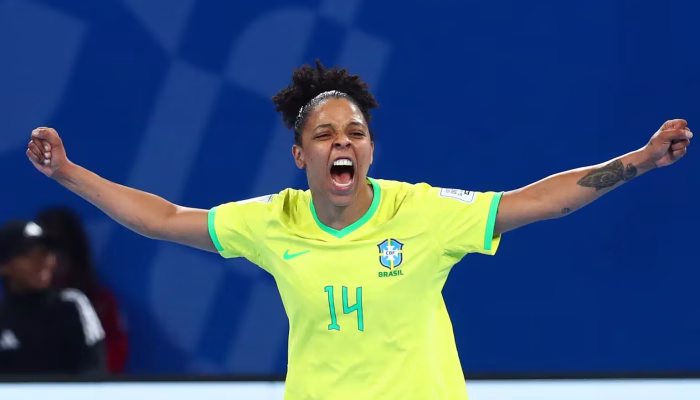 Brasil Goleia Japão com Show de Emilly e Avança para Semifinal da Copa do Mundo de Futsal Feminina