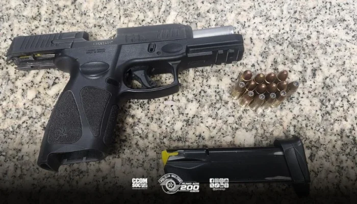 Acidente Revela Porte de Arma Restrita: Motociclista Detido no Ipiranga Após Colisão em SP