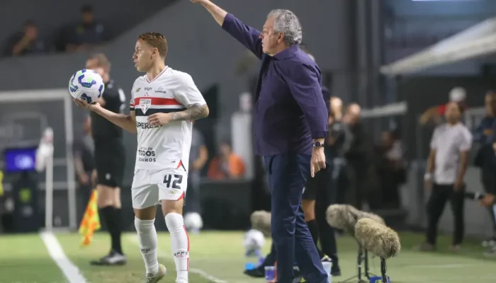 Abel Braga se defende de polêmica homofóbica após derrota do Inter: "Quem perde um filho não é homofóbico"