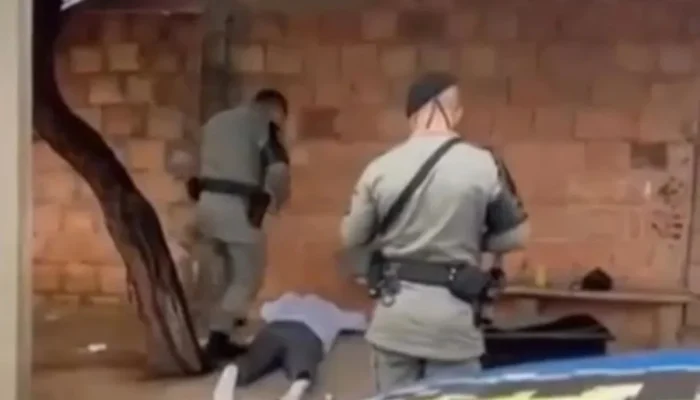 Caseiro Drogado e Alcoolizado Ataca Patrões com Barra de Ferro e Incendeia Casa em Cristalina (GO)