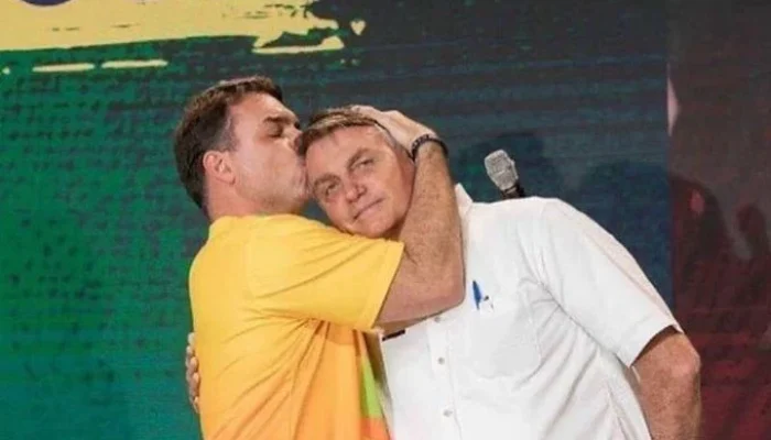 Alexandre de Moraes autoriza visitas de Michelle e Flávio Bolsonaro a Jair Bolsonaro na PF em Brasília