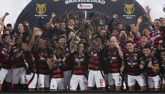 Flamengo domina redes sociais com conquista do Brasileirão: hashtag e craques em alta