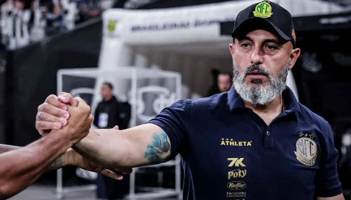 Rafael Guanaes, o técnico "sensação" do Brasileirão, revela inspiração em Guardiola e desafia o espanhol com bom humor
