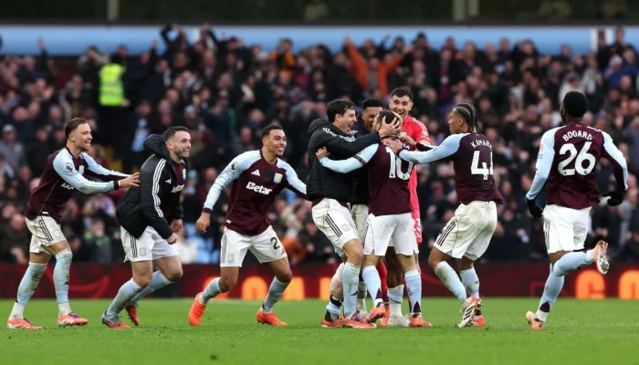 Aston Villa choca Arsenal com gol no último minuto e complica briga pela liderança da Premier League