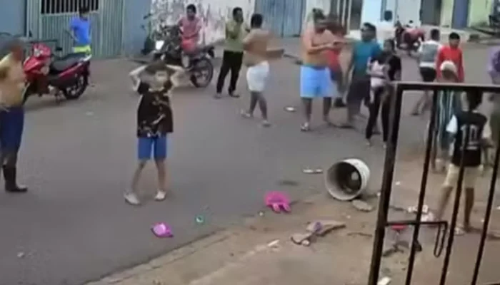 Caminhonete em Fuga Atropela Mulher e Crianças em Rua Movimentada no Maranhão; Motorista Desaparece
