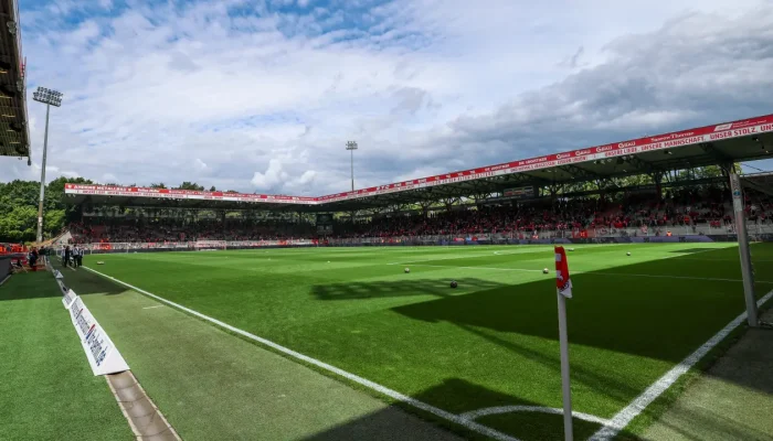 Jogos de Futebol Hoje, 12 de Dezembro: Onde Assistir ao Vivo e Horários dos Confrontos Imperdíveis da Europa