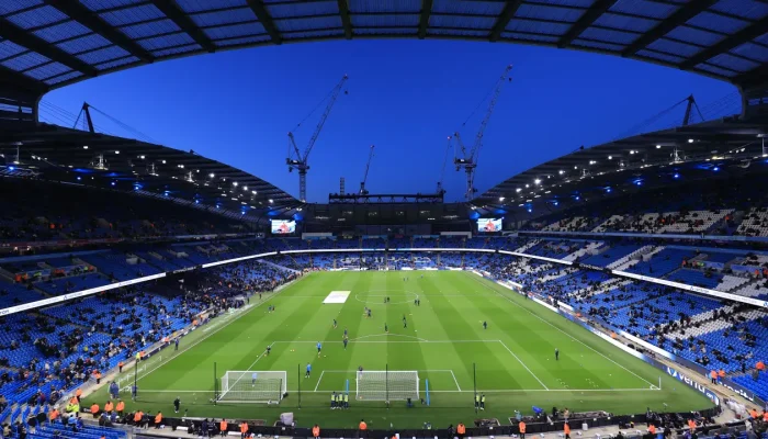 Manchester City x Brentford: Onde assistir, horário e escalações para o confronto decisivo na Copa da Liga Inglesa